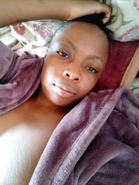 Live sex webcam photo for petite24 #3296985