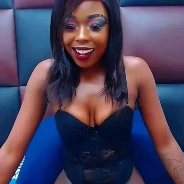 Live sex webcam photo for petite24 #3296993