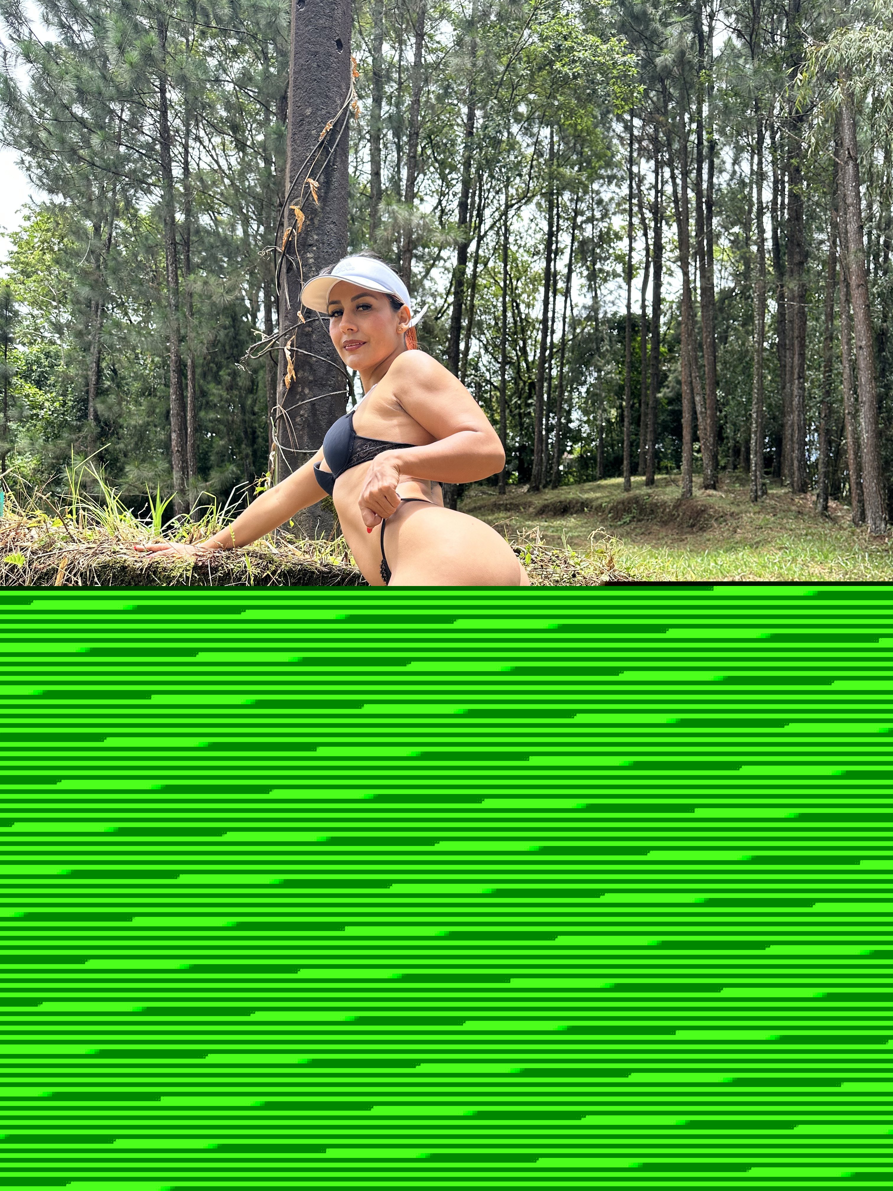 Live sex webcam photo for BbyySophie74 #7151024