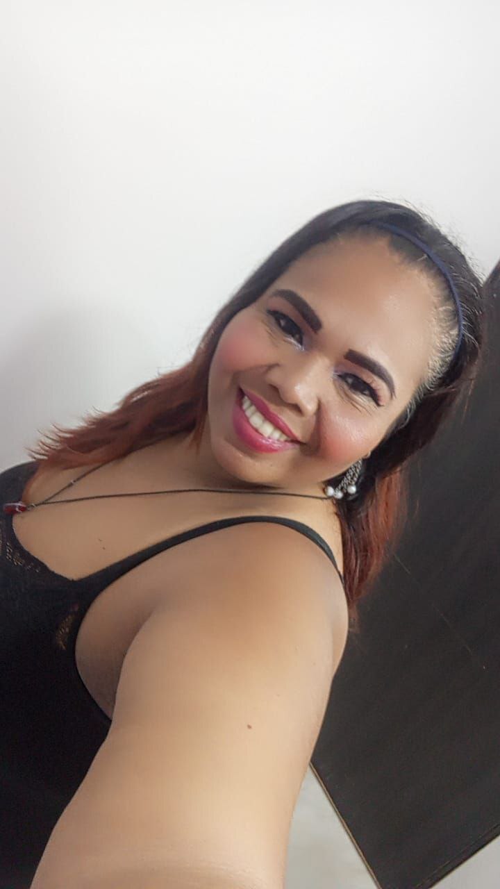 Live sex webcam photo for EricaHoftman #7419441