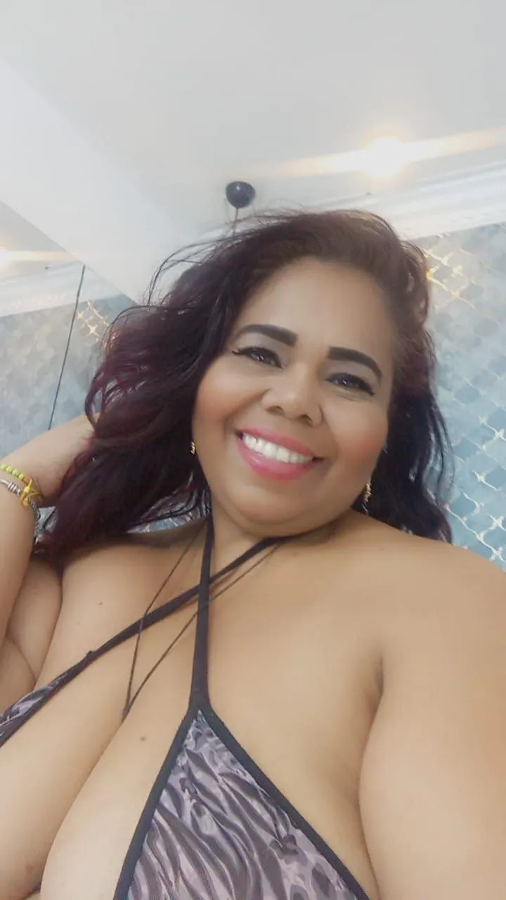 Live sex webcam photo for EricaHoftman #7419460