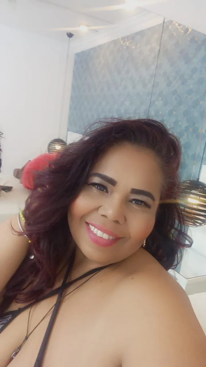 Live sex webcam photo for EricaHoftman #7419463