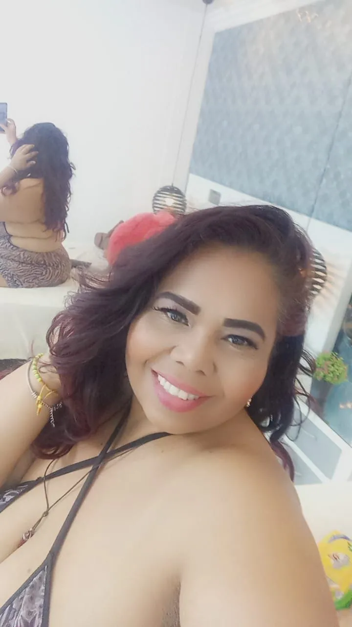 Live sex webcam photo for EricaHoftman #7419462