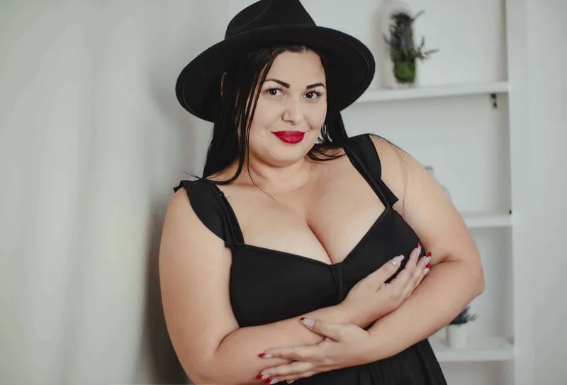 Live sex webcam photo for KatyaGarcia #3276165