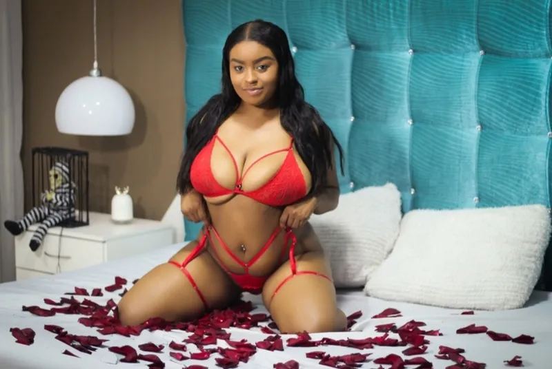 Live sex webcam photo for NahomiiQueen #3301983