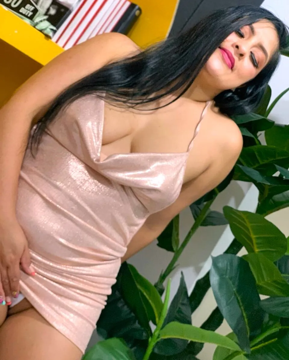 Live sex webcam photo for JuliaHaye #7125223