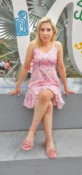 Live sex webcam photo for MiaLaurente #3511370