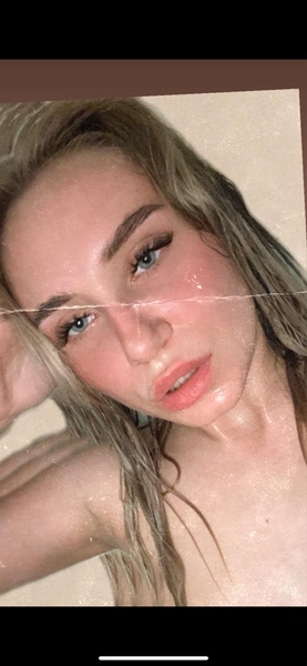 Live sex webcam photo for QSweetcherryQ #2788163