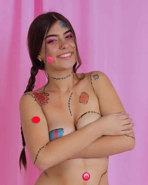 Live sex webcam photo for CintiaMorgan #2727562