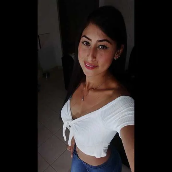 Live sex webcam photo for EimyGreyn #2811893