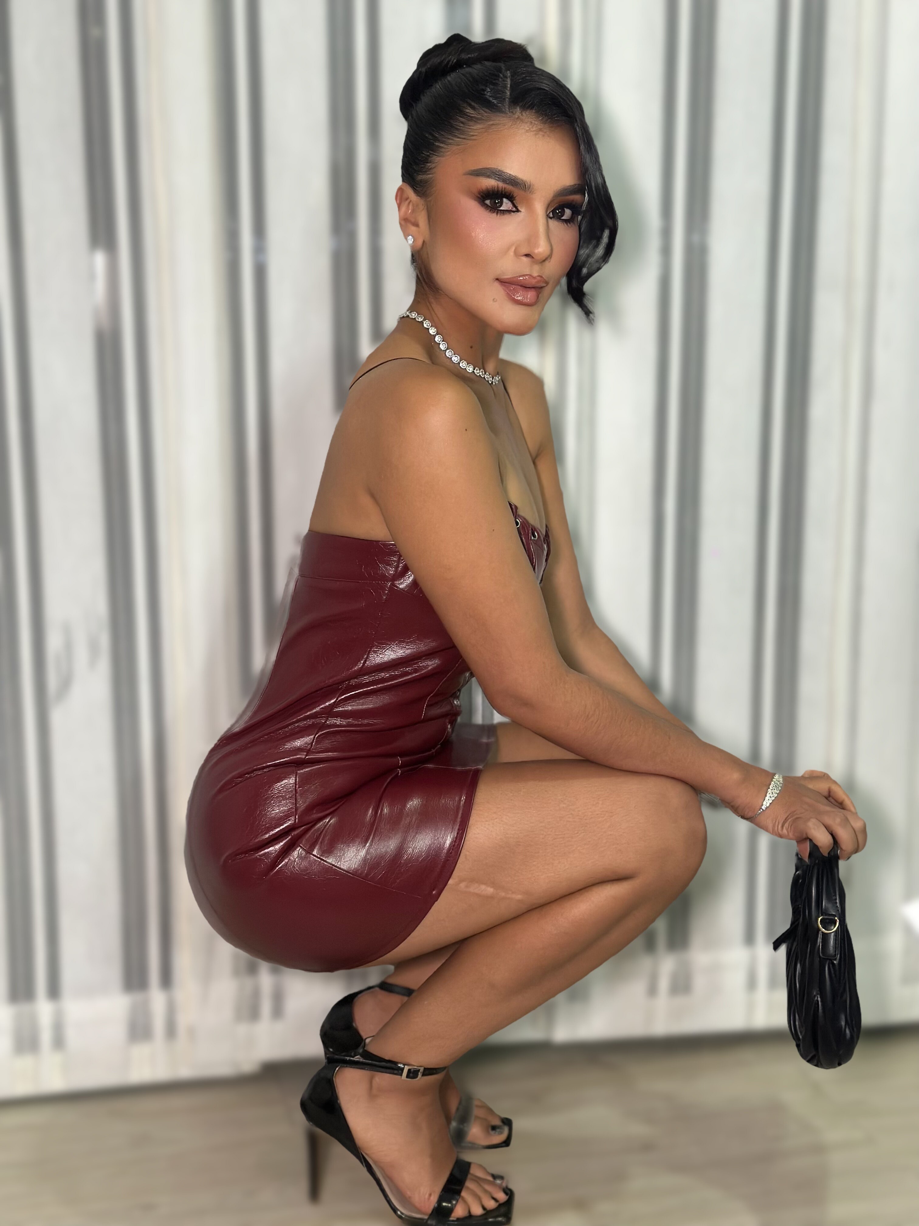 Live sex webcam photo for HollyBrensone #7858621