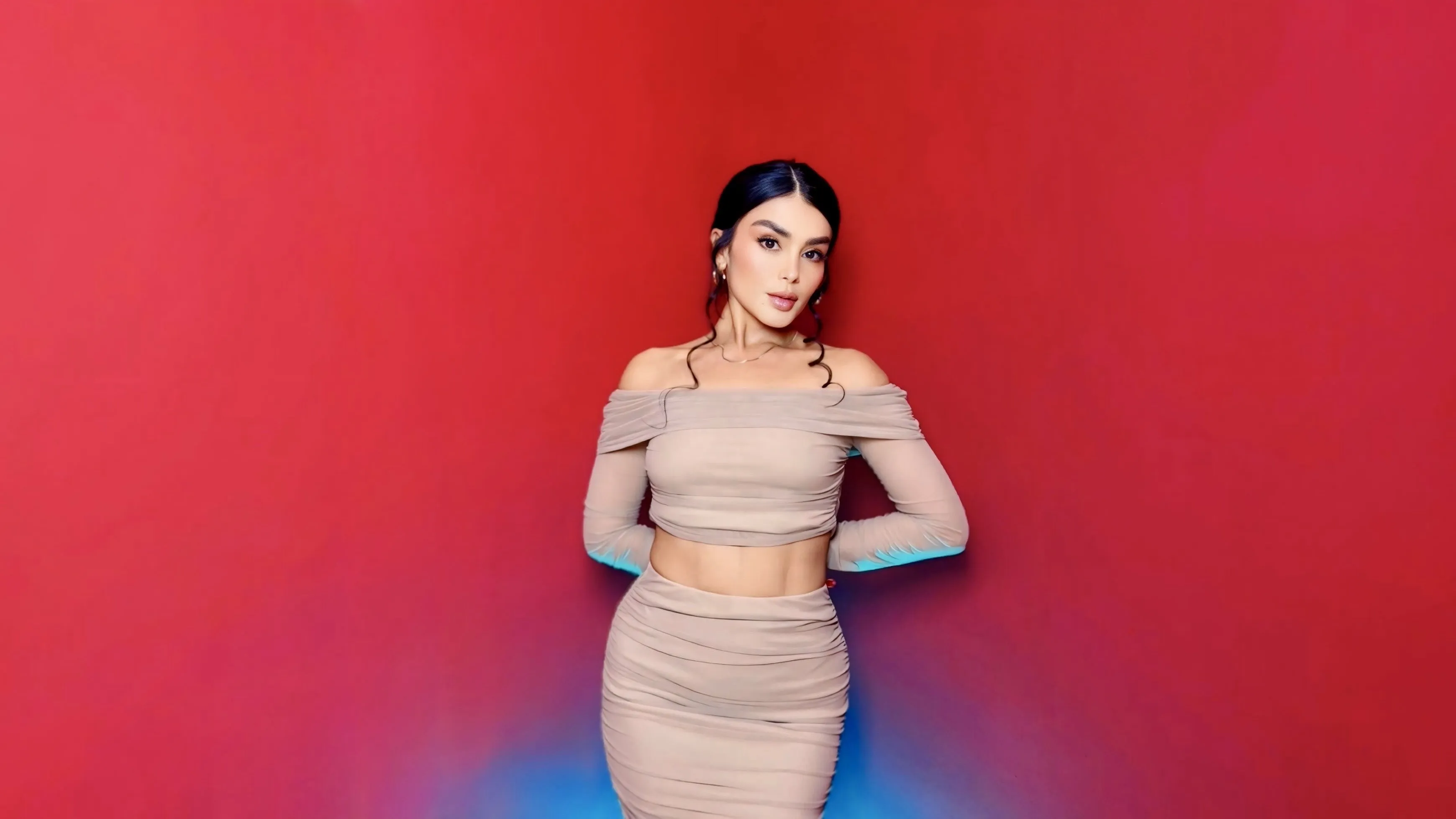 Live sex webcam photo for HollyBrensone #8007750