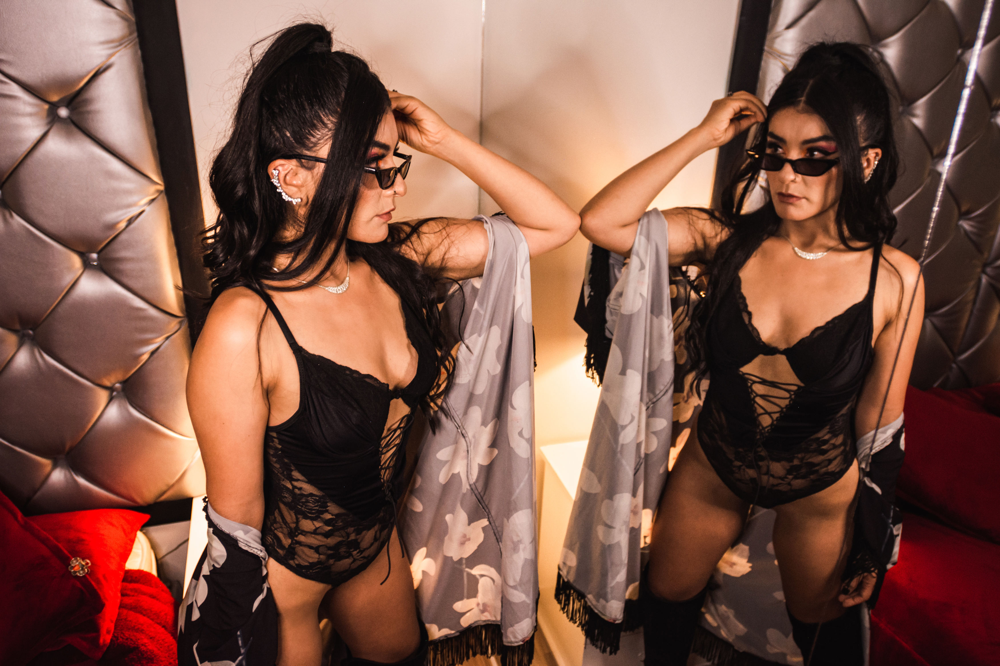 Live sex webcam photo for HollyBrensone #7858085