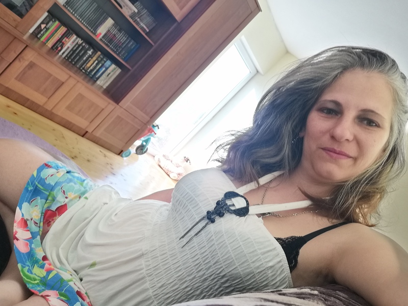 Live sex webcam photo for GEORRGYE #2766110