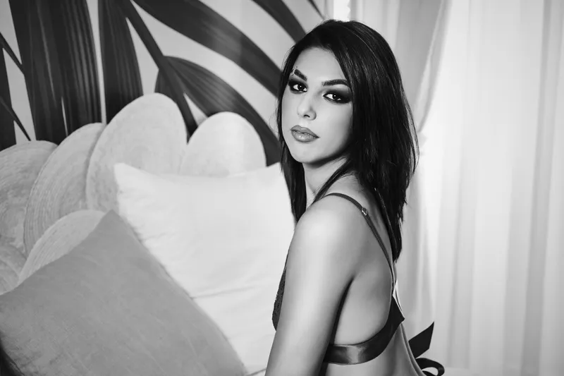 Live sex webcam photo for LindaRosay #2735322
