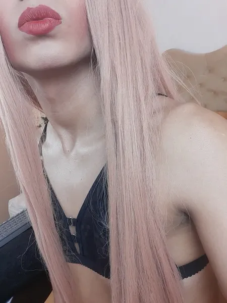 Live sex webcam photo for SissyQuinn #2838248