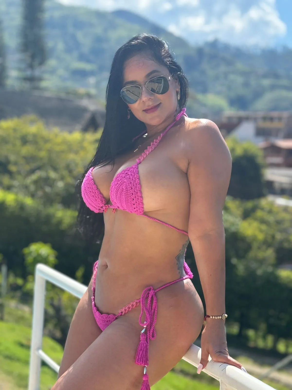 Live sex webcam photo for PauletteWatson #7879697