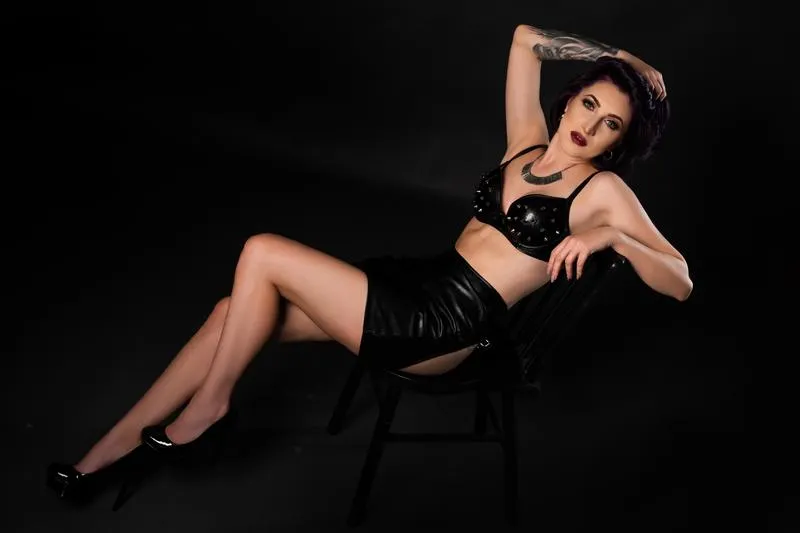 Live sex webcam photo for LexieMoons #2707546
