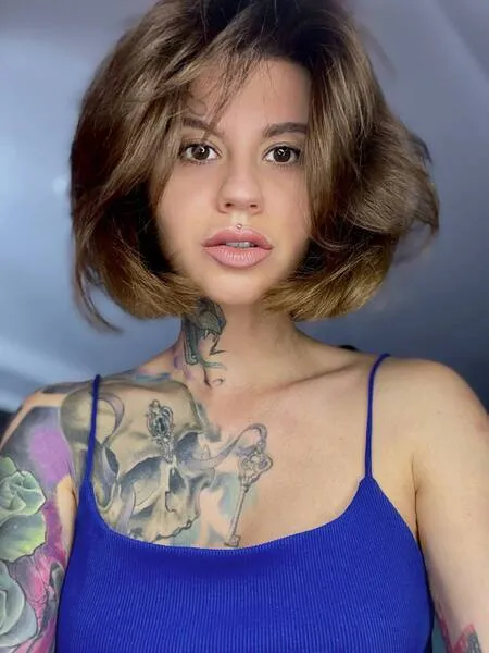 Live sex webcam photo for LilyDevelin #7815349