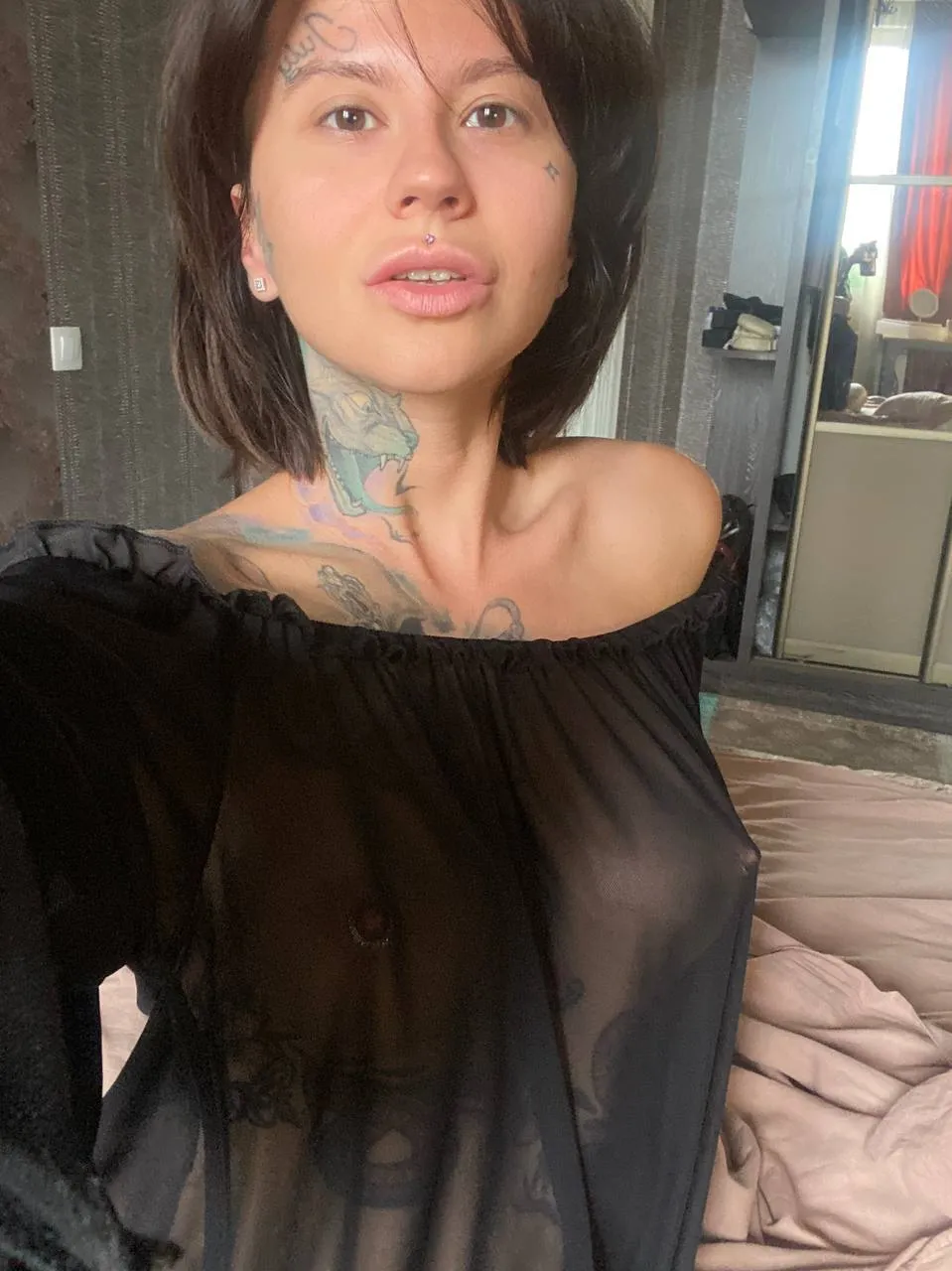 Live sex webcam photo for LilyDevelin #7815352