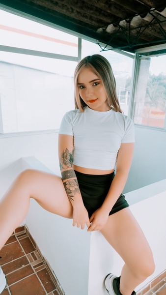 Live sex webcam photo for MiaDurand #2709590