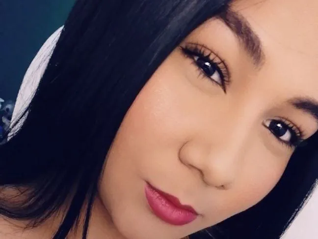 Live sex webcam photo for zoesterlinggs #3907118