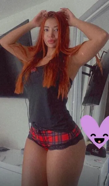 Live sex webcam photo for SophieBronw #7083413