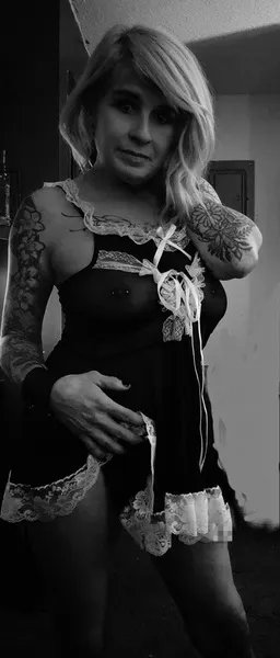 Live sex webcam photo for GingerLixxx #6035205