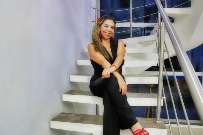 Live sex webcam photo for Evelynfield #5904974