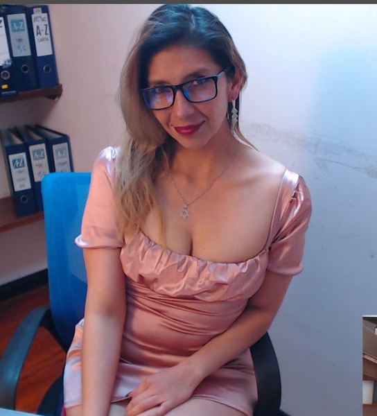 Live sex webcam photo for MichelleMansonn #3133664