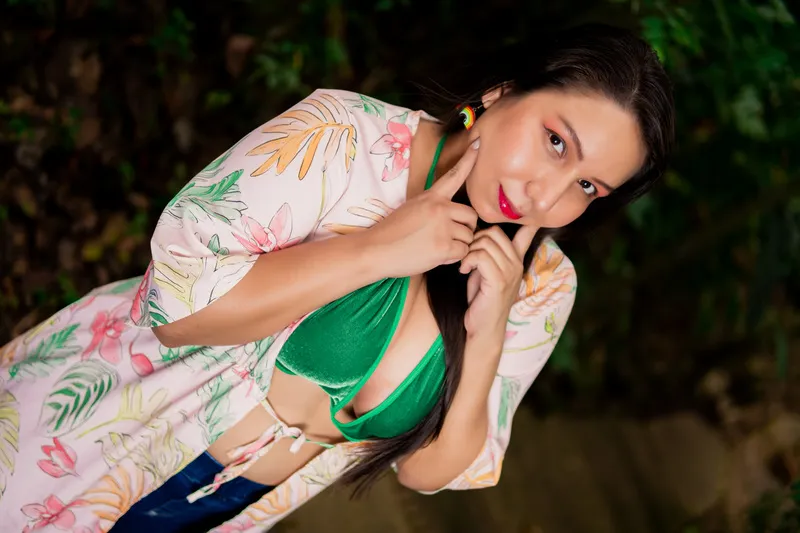 Live sex webcam photo for COLETTEALBERT #3076850