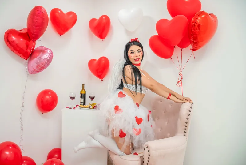 Live sex webcam photo for KendallJonees #3005550