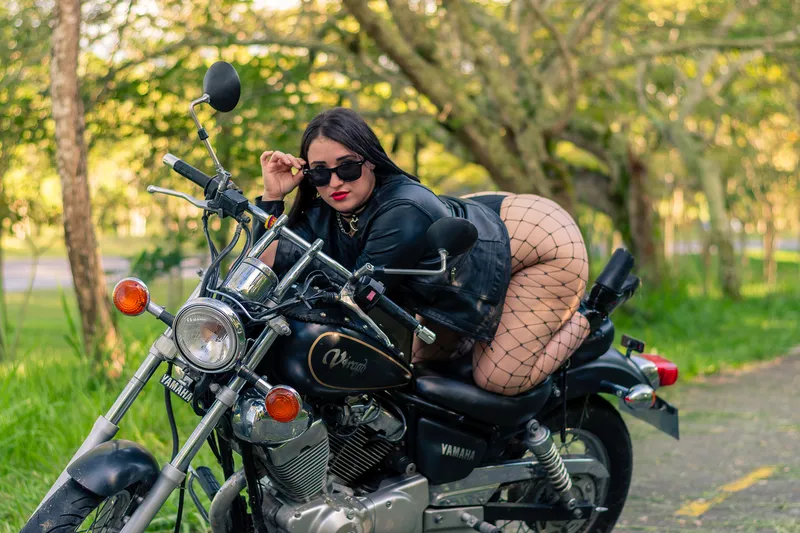 Live sex webcam photo for QUEENGLOVER #3415498