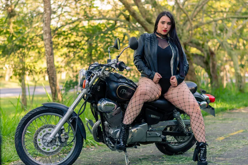 Live sex webcam photo for QUEENGLOVER #3415497