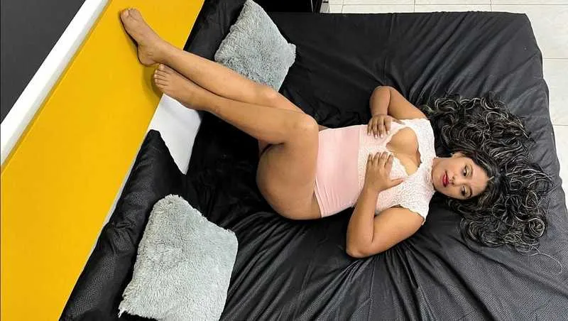 Live sex webcam photo for KeiraLove95 #3118242