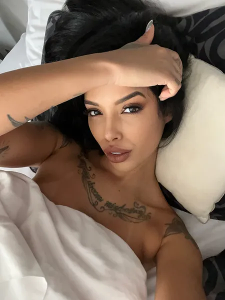 Live sex webcam photo for Gleiz34DD #6084891