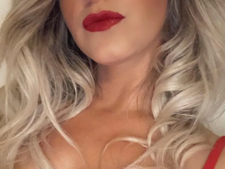 Live sex webcam photo for EmyXX #5295777