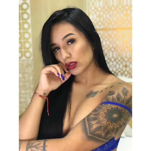 Live sex webcam photo for Lizzypink018 #2740194