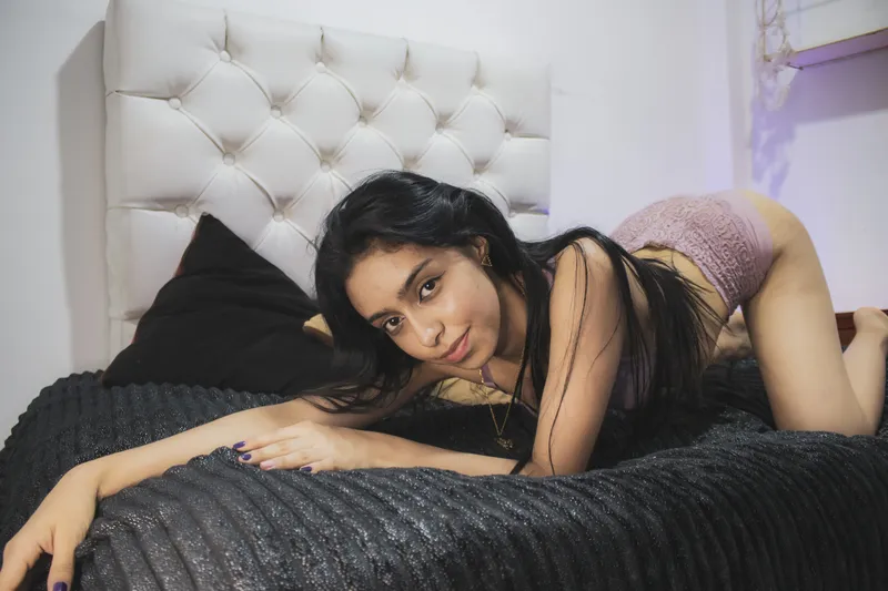 Live sex webcam photo for lilylouisee #2863323