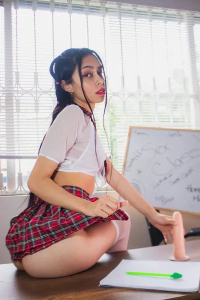 Live sex webcam photo for lilylouisee #3217592