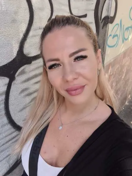 Live sex webcam photo for ZafiraRiley #2755870