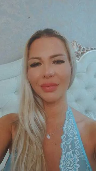 Live sex webcam photo for ZafiraRiley #2755856