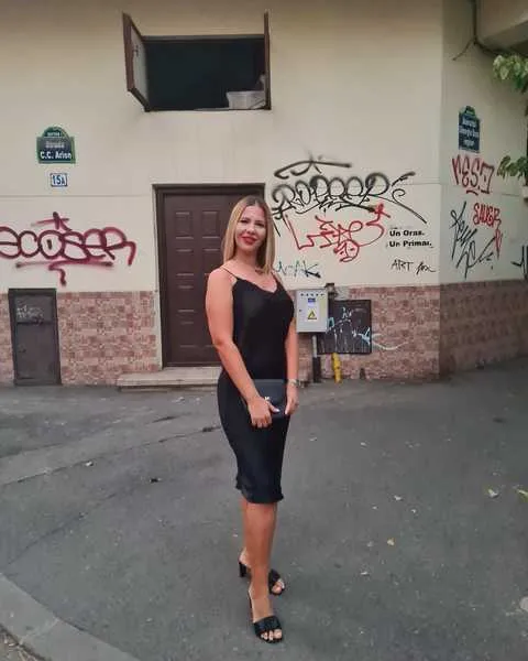 Live sex webcam photo for ZafiraRiley #2755858