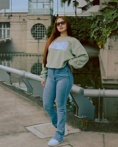 Live sex webcam photo for YelenaRoses18 #3780509