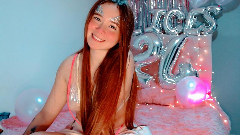 Live sex webcam photo for YelenaRoses18 #3319902