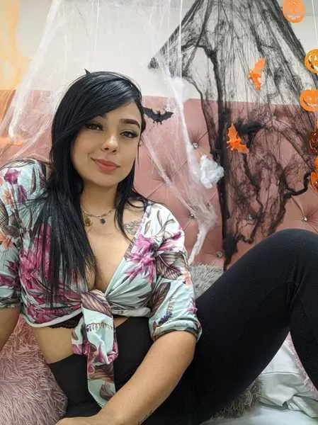 Live sex webcam photo for susanaveega #2733457