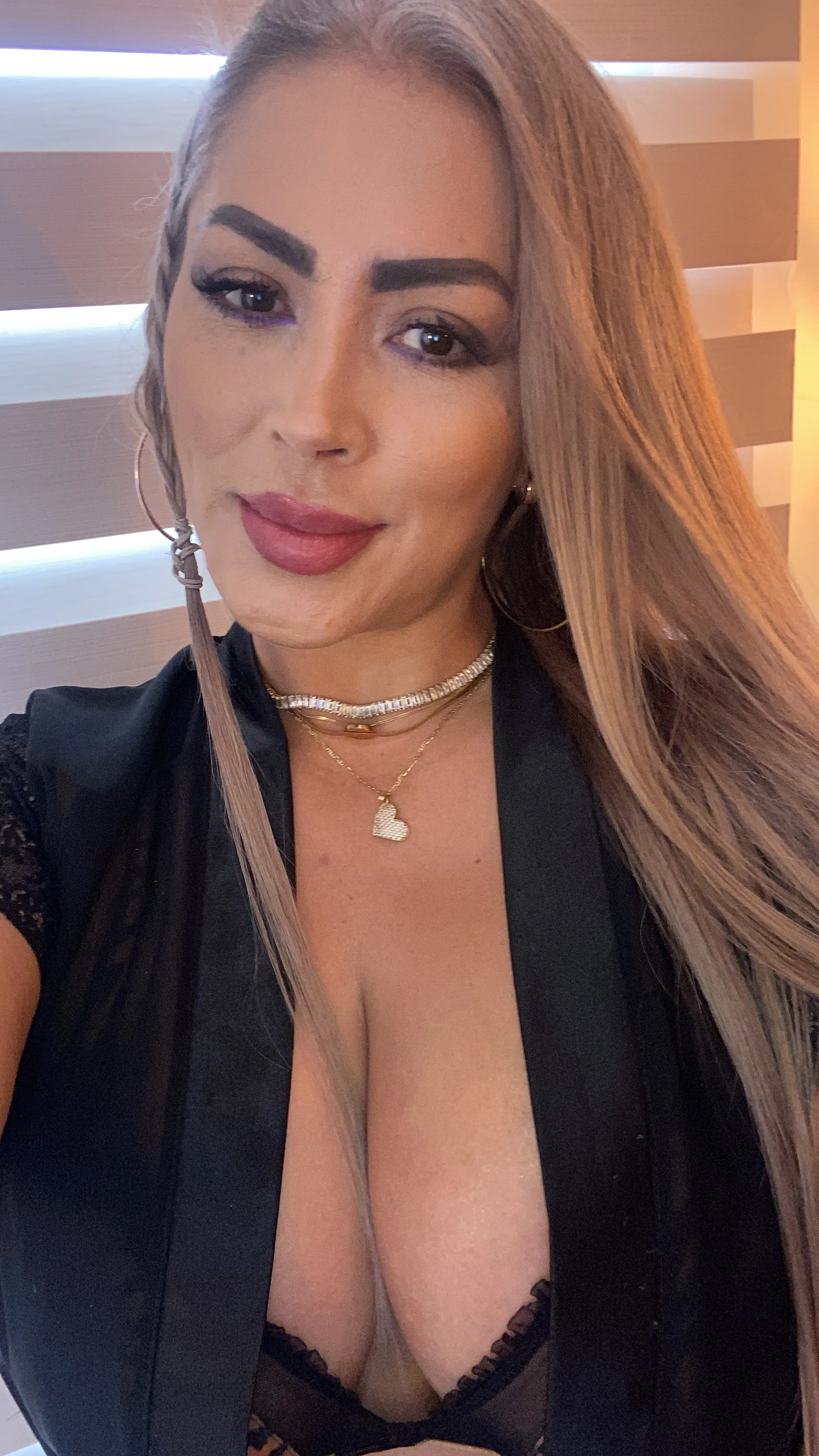 Live sex webcam photo for Urluvlycharmx #7279585