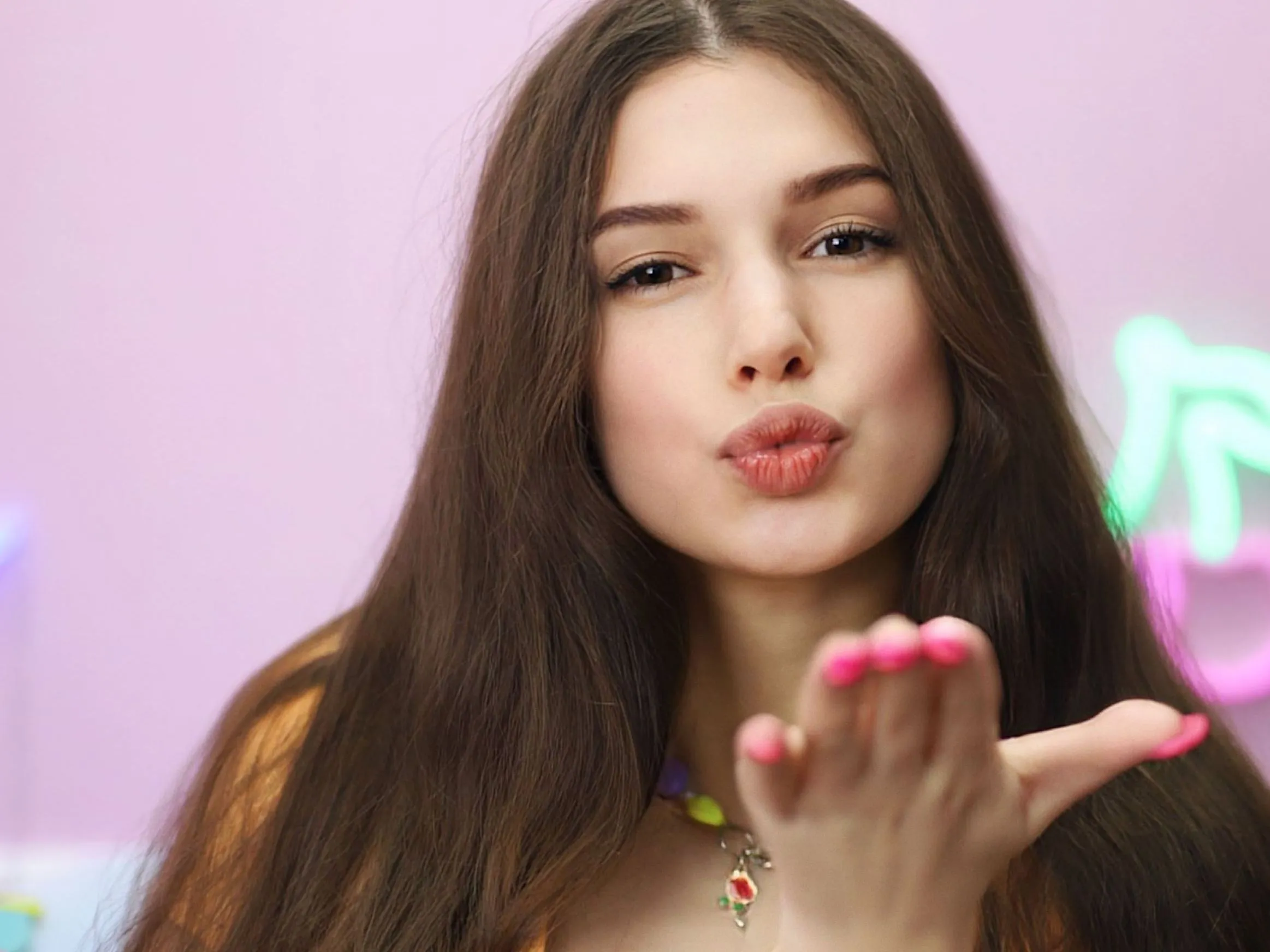 Live sex webcam photo for HoneyNancyy #3895109