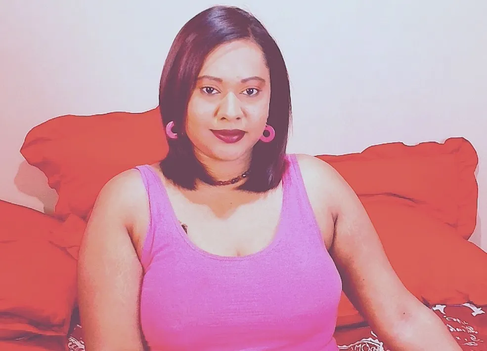 Live sex webcam photo for IndianLust69 #7819648