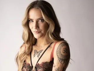 Live sex webcam photo for LavenderLiv18 #6905955